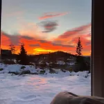 Retreat Ved Med In & Out, Norefjell Casa de Férias *